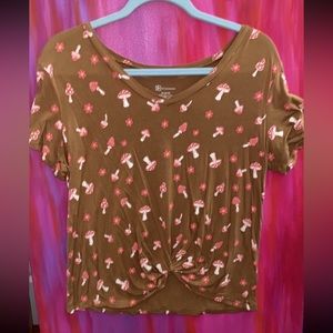 No boundaries mushroom tee bottom tie